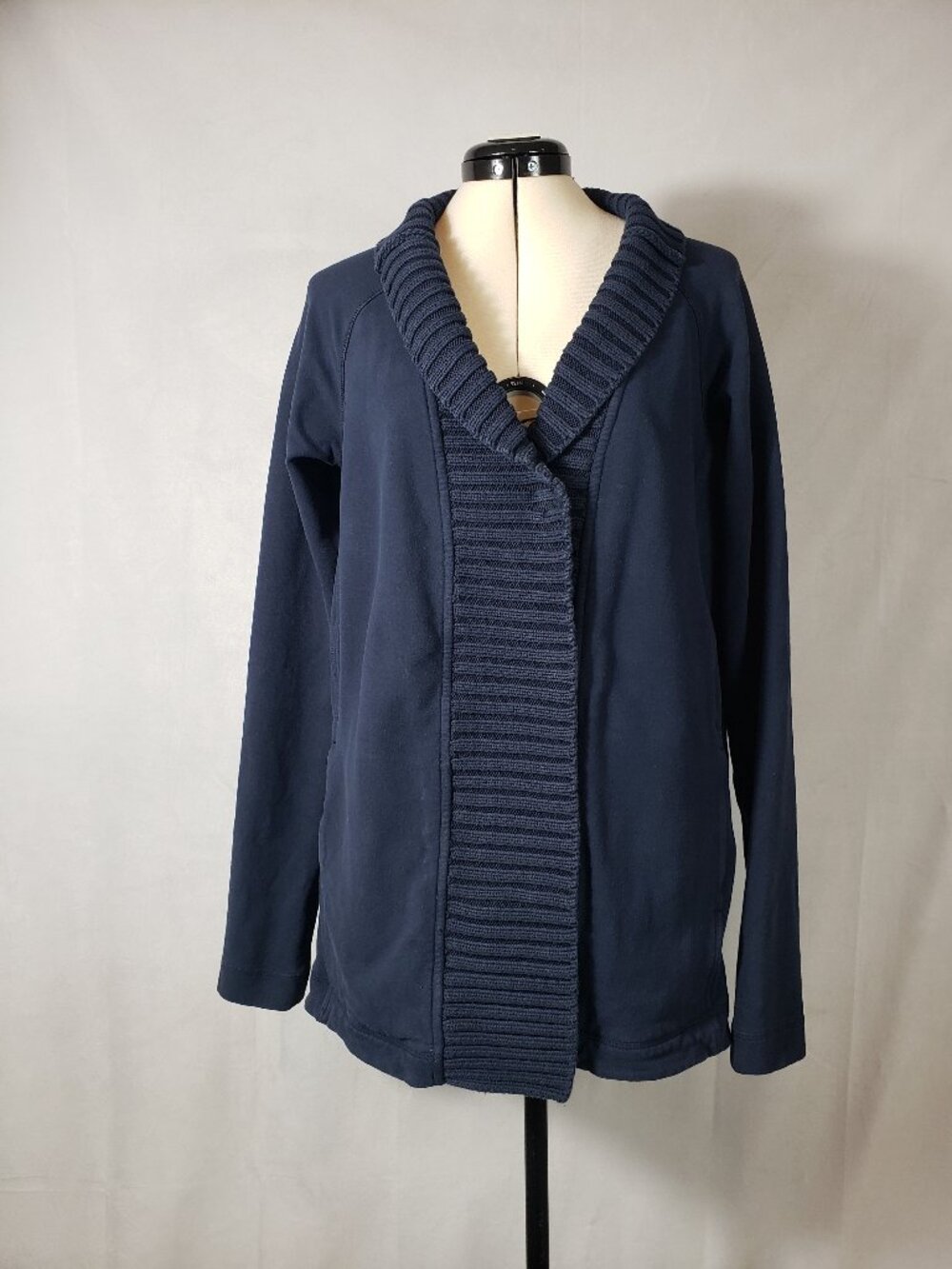Lululemon Bliss Break Wrap in Inkwell Draped Silhouette Loungewear Preppy 10